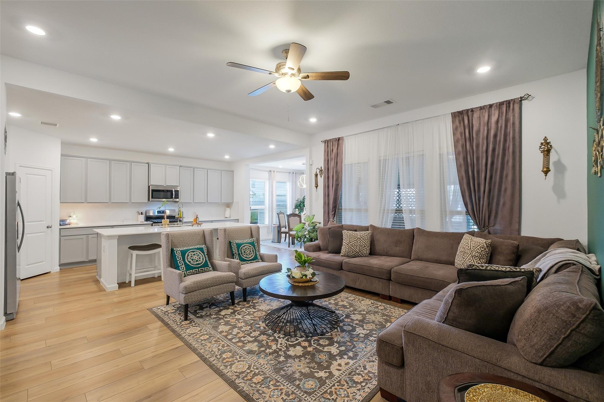 5608 Forest Cove Drive