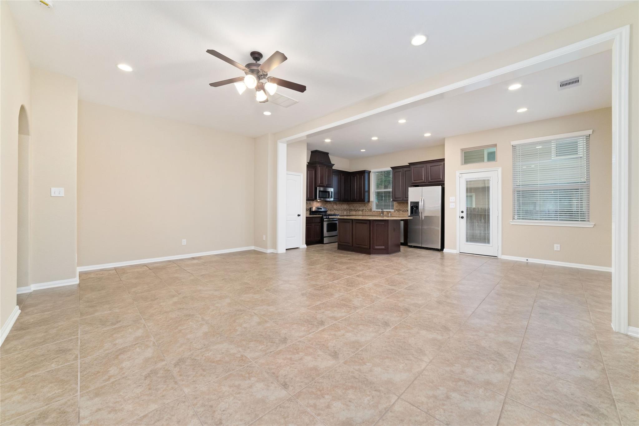 9 Cheswood Manor Drive