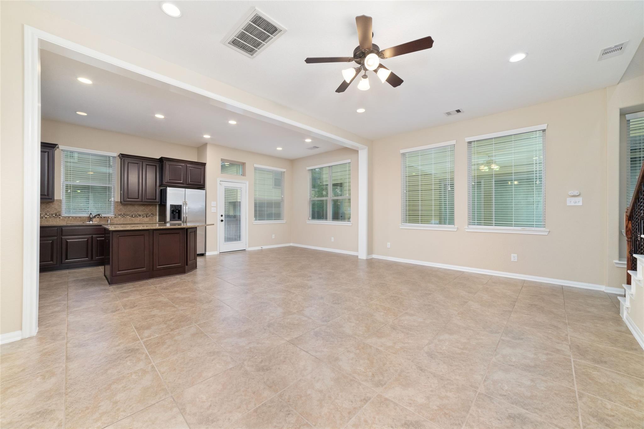 9 Cheswood Manor Drive