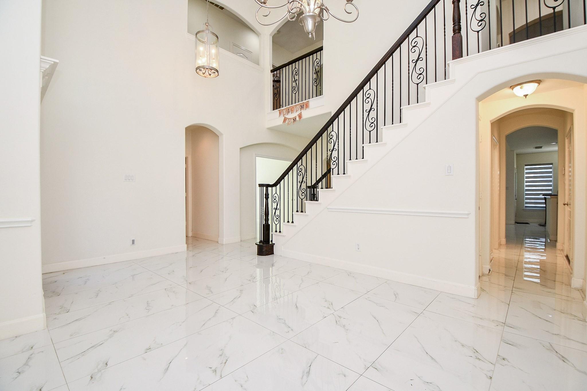 4322 Pensacola Oaks Lane