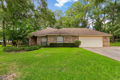 Homes For Sale - 202 Sunset Boulevard<br/> Montgomery County, Conroe, TX 77303
