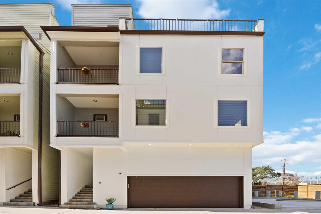 Photo of 1005 Bingham Street #5, Houston, TX 77007 (MLS # 25400450)