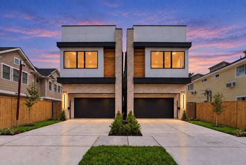 Photo of 835 W 25th Street, Houston, TX 77008 (MLS # 43093648)