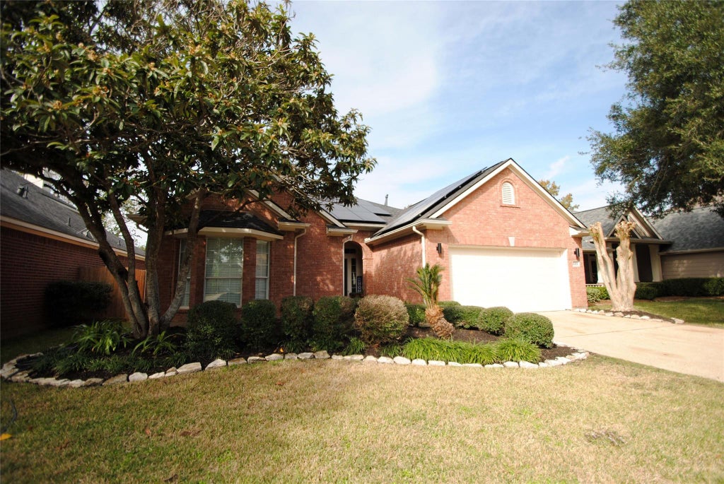Photo of 10519 Village Lake Drive, Missouri City, TX 77459 (MLS # 58066834)