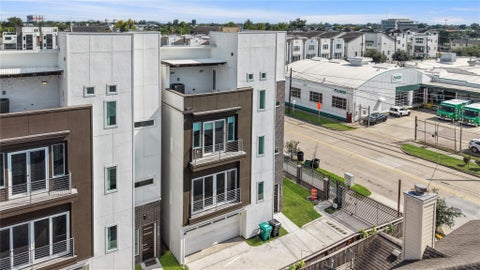 Photo of 2111 Mcgowen Street, Houston, TX 77004 (MLS # 71308127)