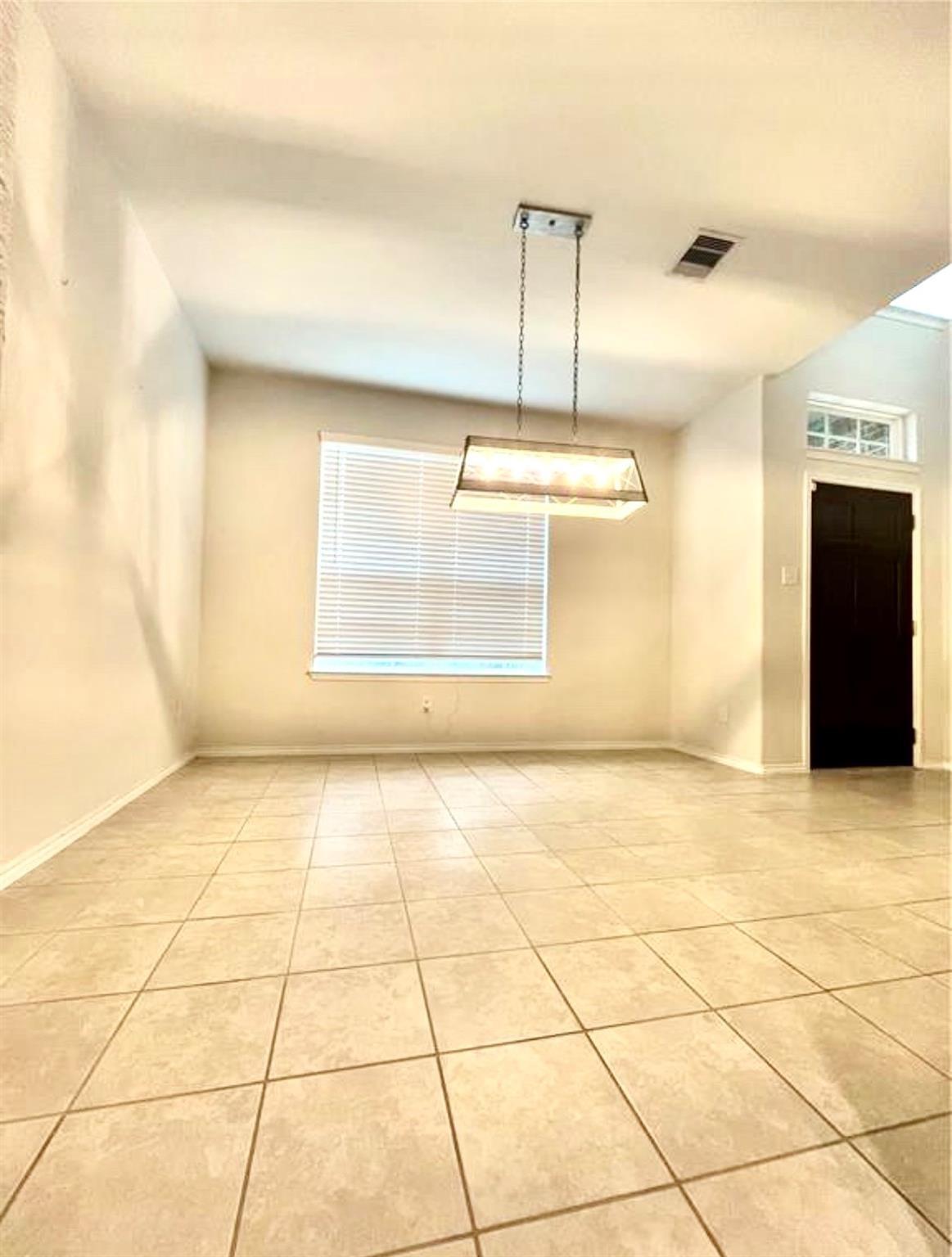 13811 Giant Panda Bear Avenue