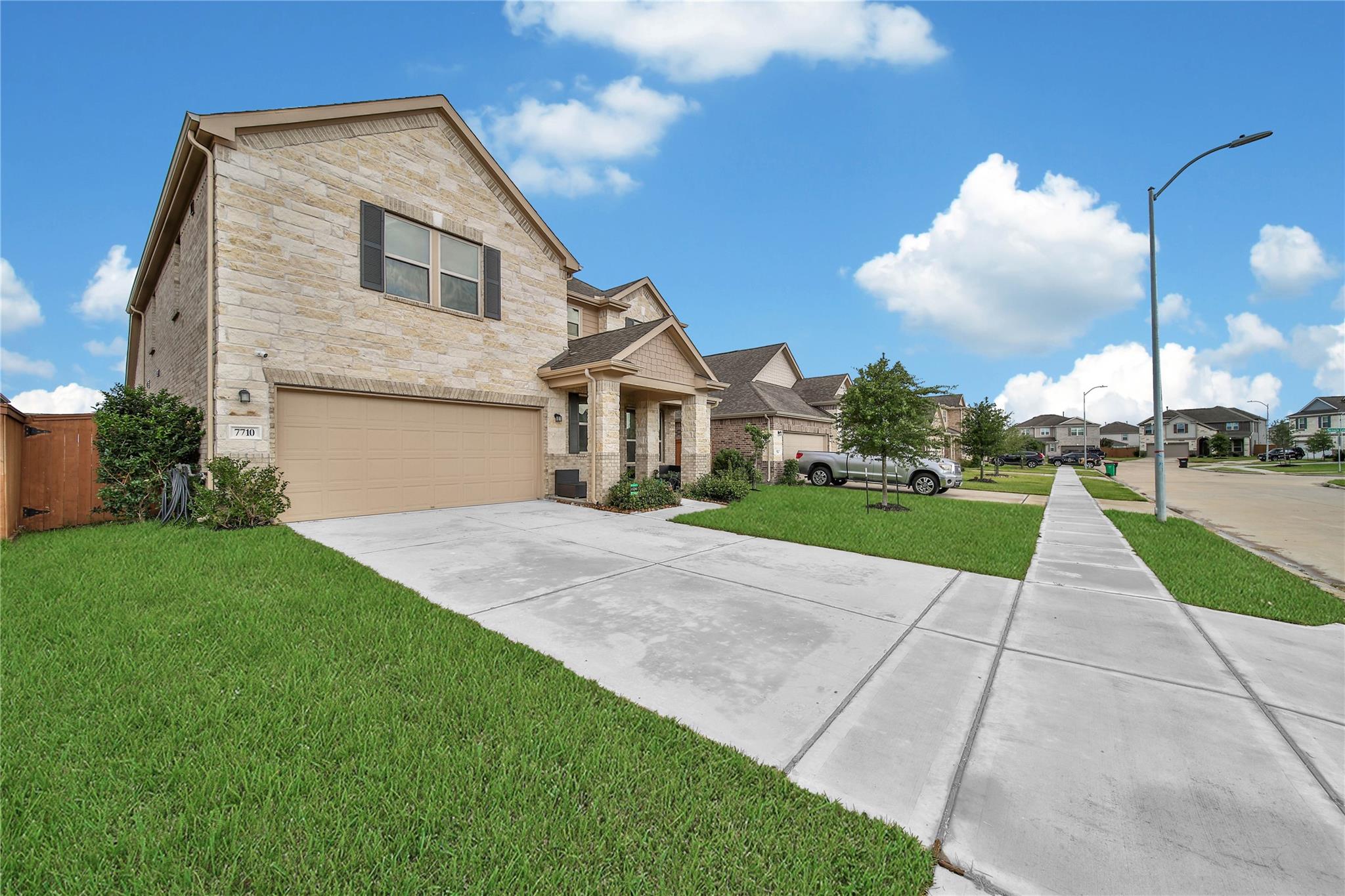 7710 Royal Oasis Lane