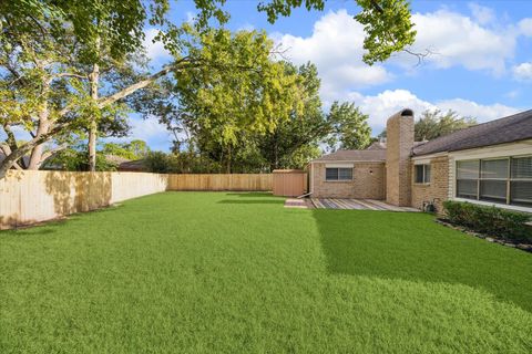 Tiny photo for 12411 Caren Court, Houston, TX 77031 (MLS # 80556071)