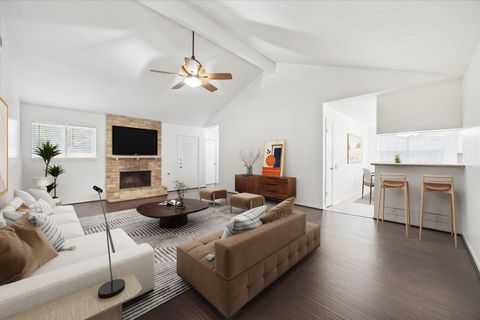 Tiny photo for 12411 Caren Court, Houston, TX 77031 (MLS # 80556071)