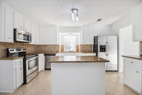 Tiny photo for 12411 Caren Court, Houston, TX 77031 (MLS # 80556071)