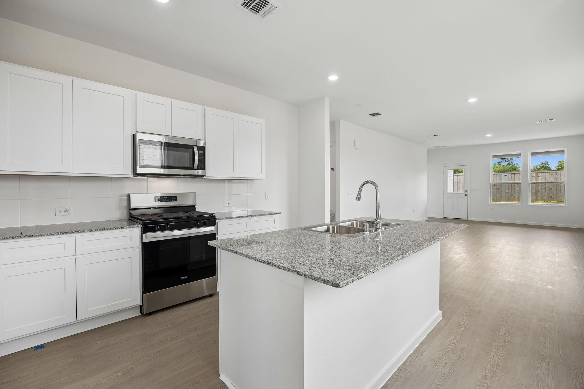 6830 Bens Landing