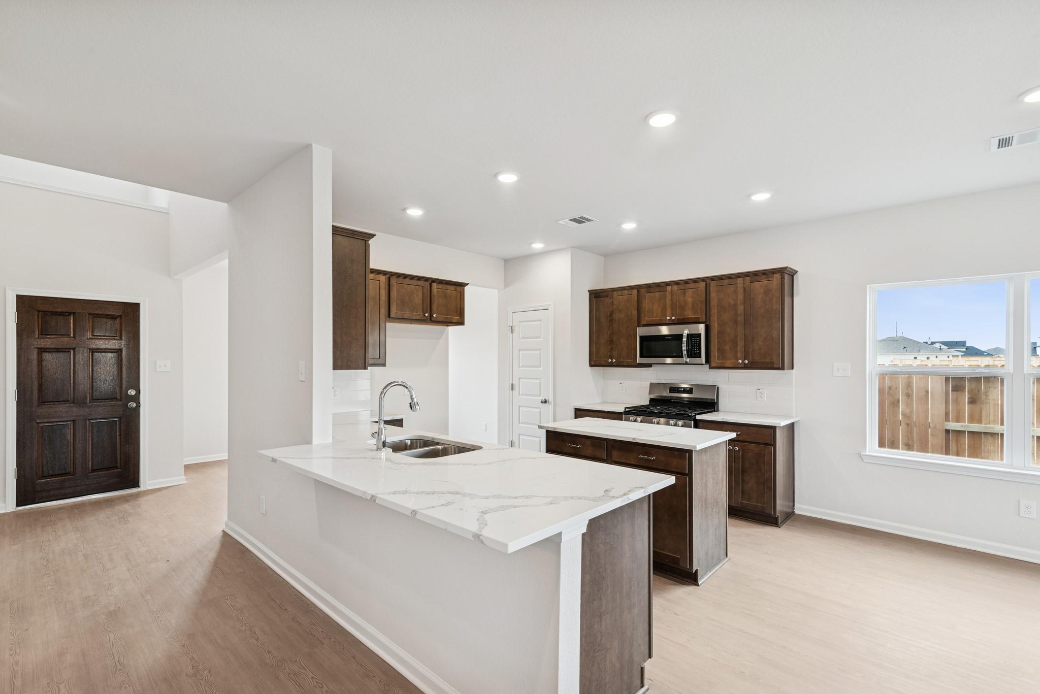 8215 Red Shiner Way