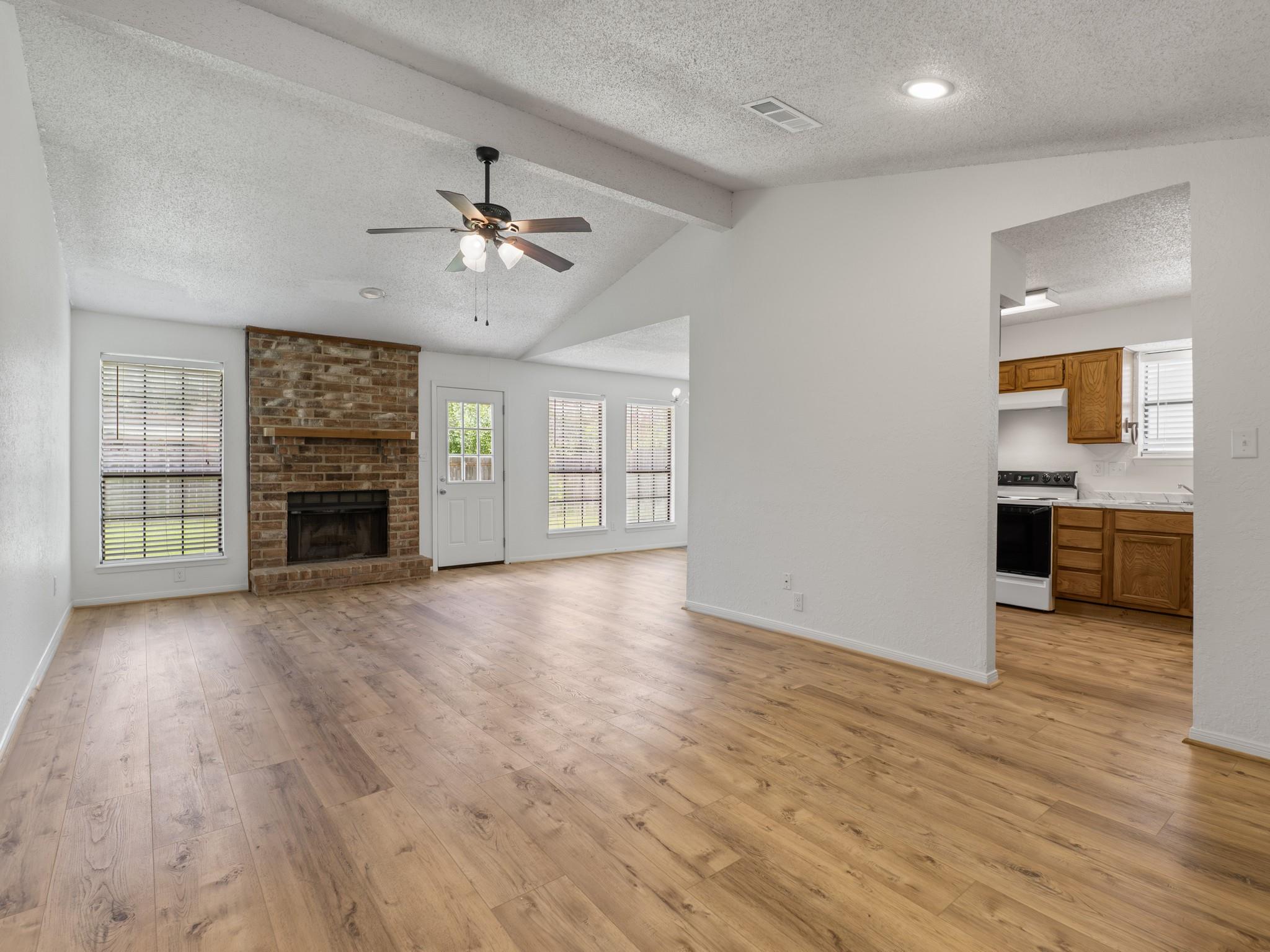 1805 Willow Bend Road