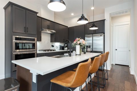 Tiny photo for 605 Middle Street, Houston, TX 77003 (MLS # 38389831)