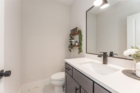 Tiny photo for 605 Middle Street, Houston, TX 77003 (MLS # 38389831)