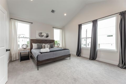 Tiny photo for 605 Middle Street, Houston, TX 77003 (MLS # 38389831)