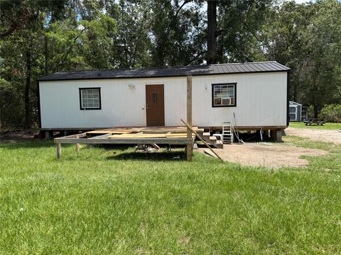 Photo of 335 Robbie Road, Livingston, TX 77351 (MLS # 62871176)