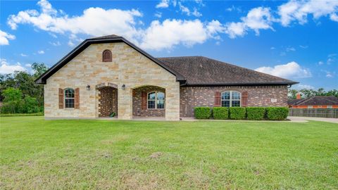 269 County Road 840 Angleton TX 77515