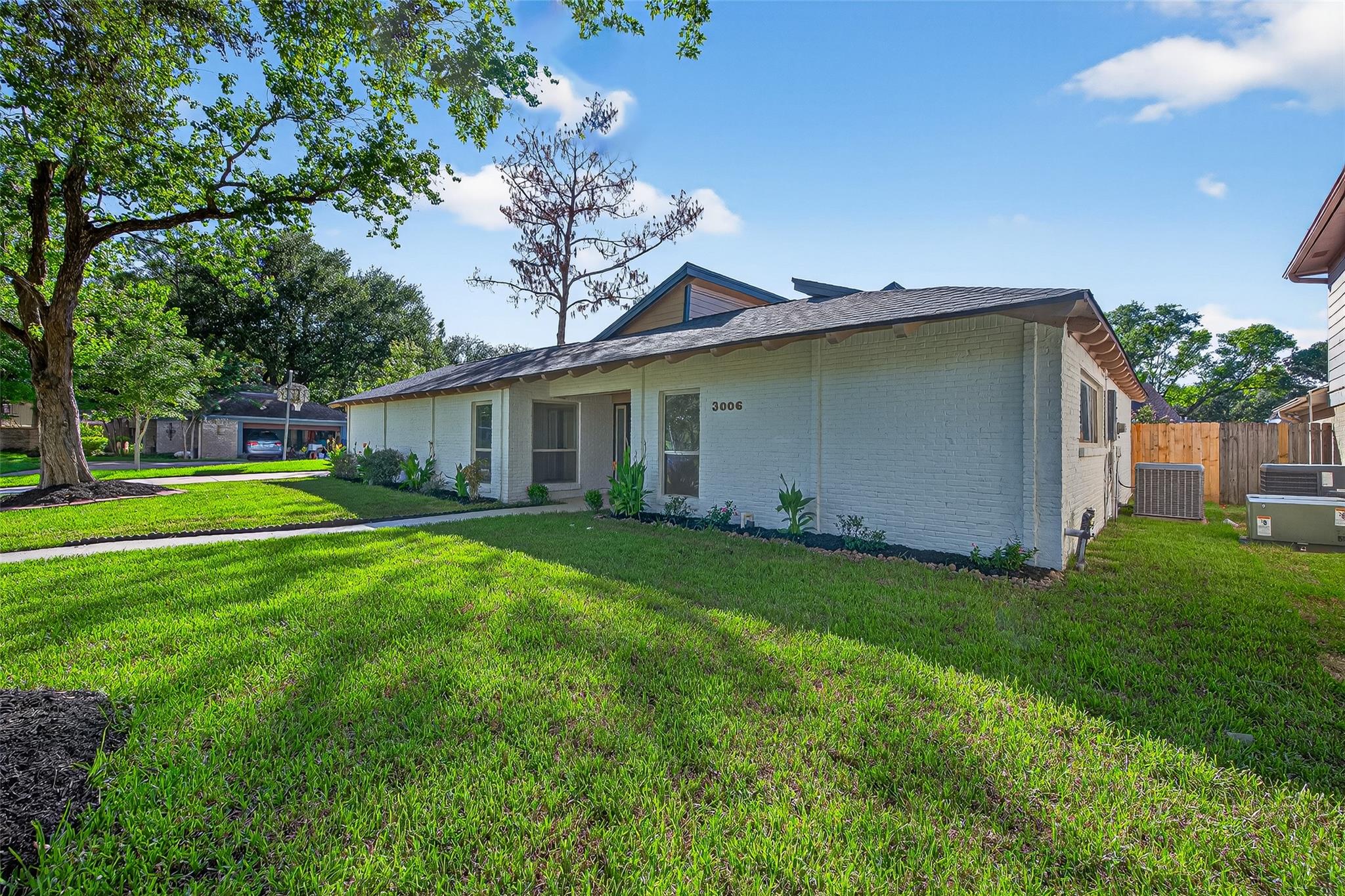 3006 Golden Hills Lane