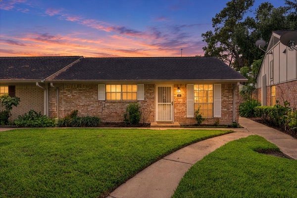 1016 TRI OAKS LN APT 51, HOUSTON, TX 77043 - Image 044e50eb3d448f706d9dda5bcc5c12bf/3076866152