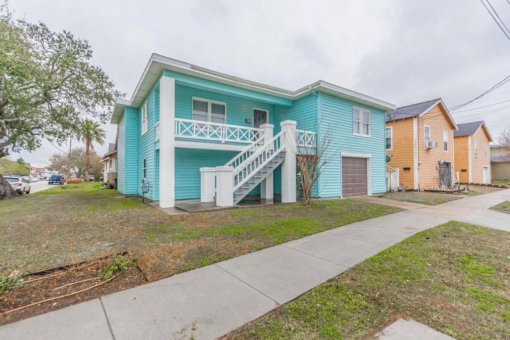Photo of 1102 45th Street, Galveston, TX 77550 (MLS # 72548992)