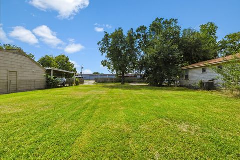 Photo of 3327 Natchez Street, Houston, TX 77021 (MLS # 63299262)