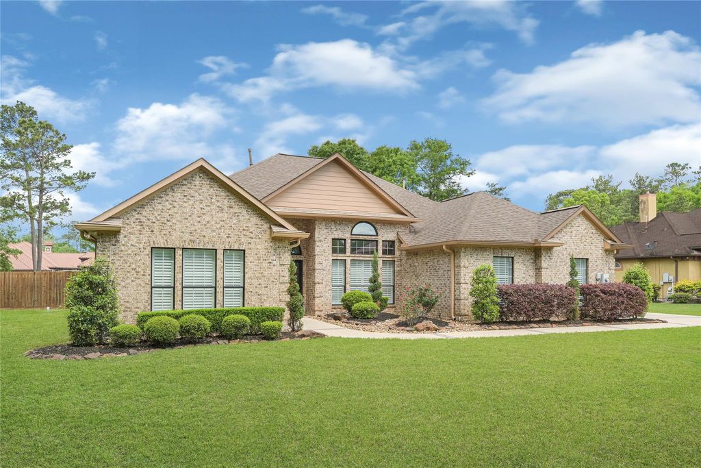 Photo of 19319 Cabango Drive, Porter, TX 77365 (MLS # 82386109)