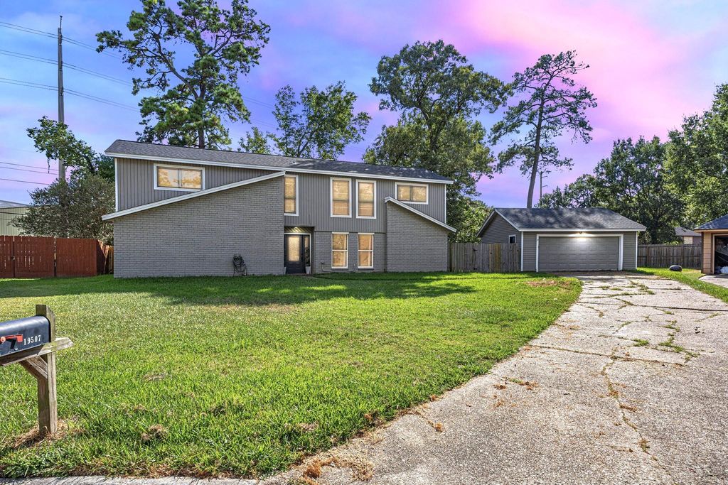 Photo of 19507 Sandy Shore Lane, Humble, TX 77346 (MLS # 10284356)