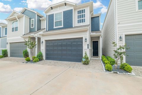 Photo of 11011 Cane Oak Way, Houston, TX 77043 (MLS # 51572615)