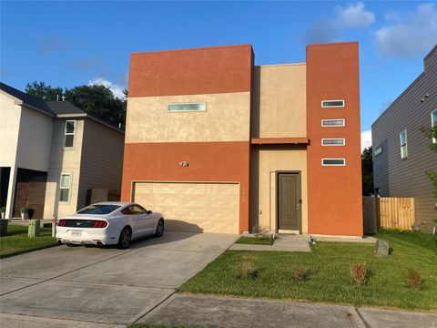 Photo of 9737 Fabiola Drive, Houston, TX 77075 (MLS # 15866872)