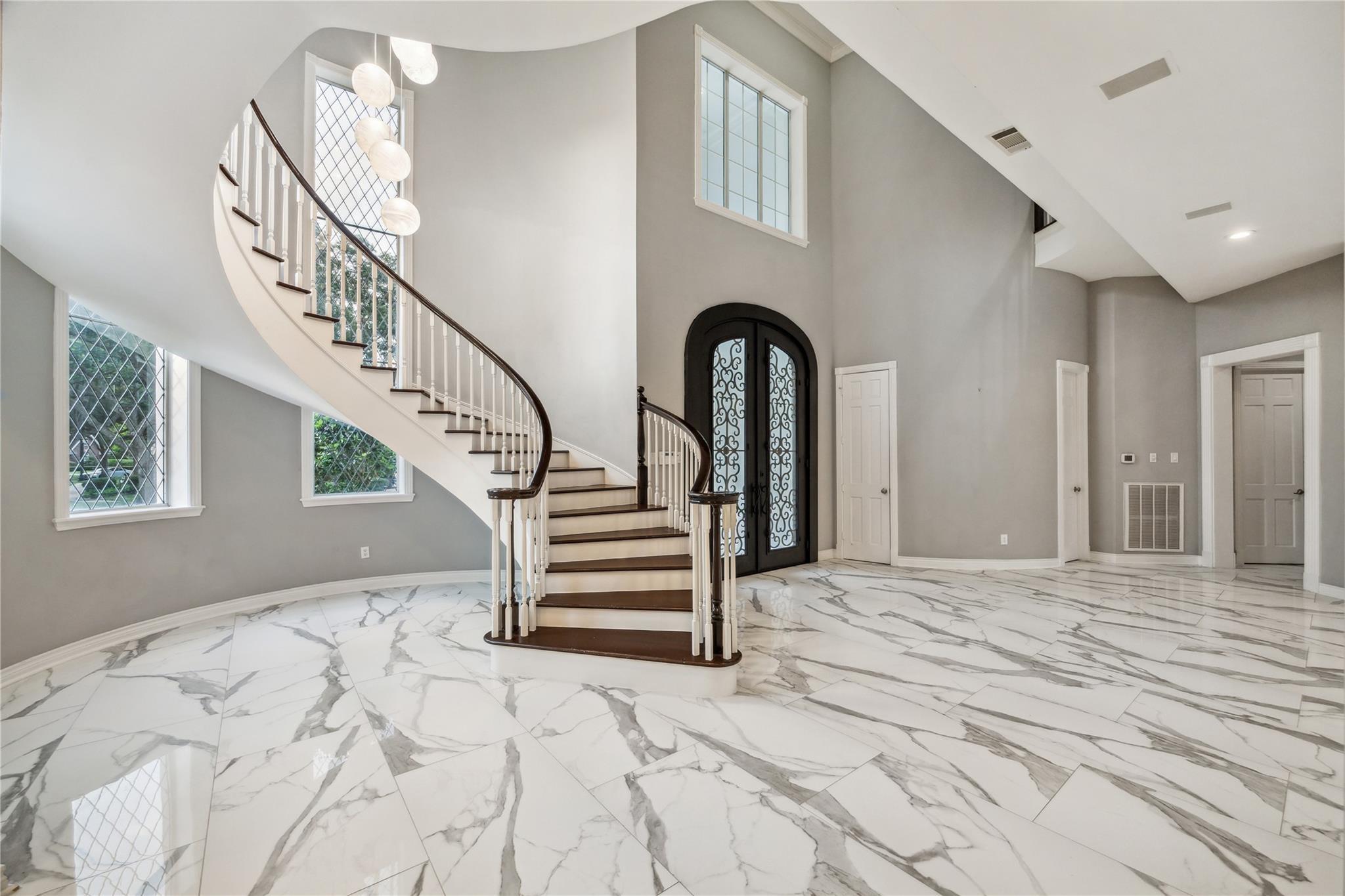 23 Glen Eagles Drive