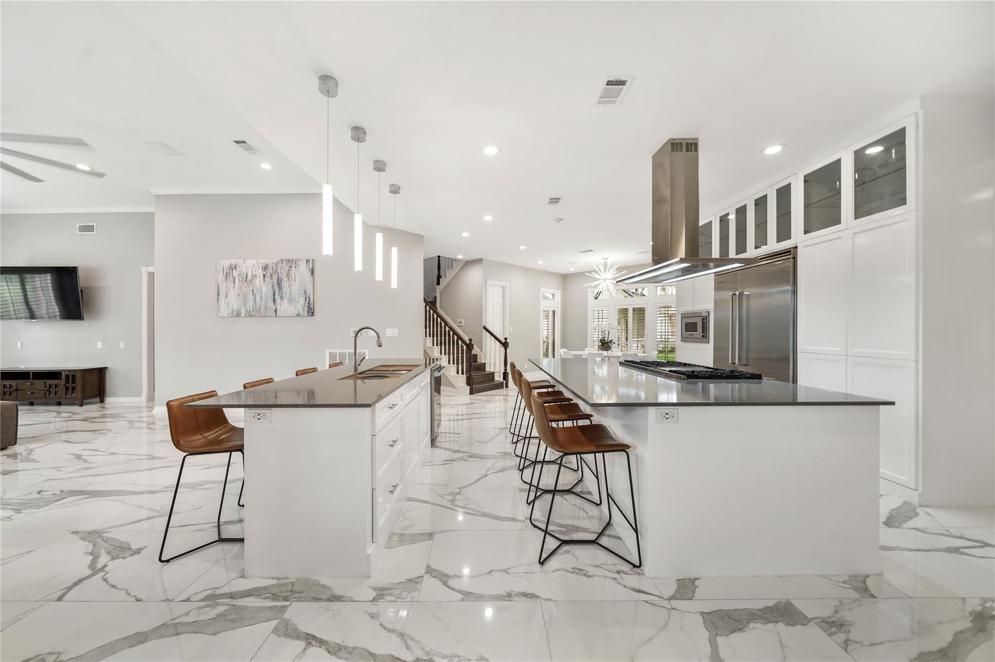Sugar Land, Texas, 77479, United States, 6 Bedrooms Bedrooms, ,8 BathroomsBathrooms,Residential,Active,2034699