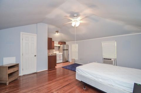 Tiny photo for 3211 Beauchamp Street, Houston, TX 77009 (MLS # 83752749)
