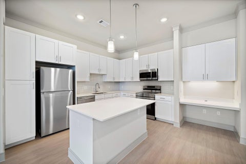 Apartment For Rent - 4840 North Shepherd Drive #C1<br/> Houston, TX 77018