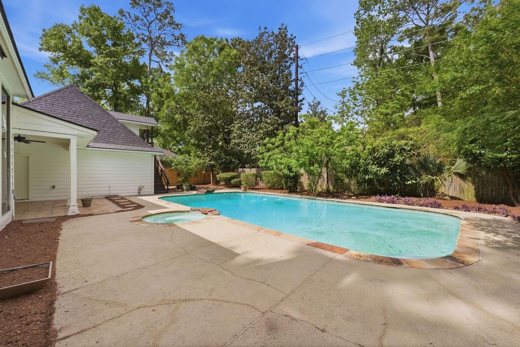 Photo of 2907 Crystal Falls Drive, Houston, TX 77345 (MLS # 88574848)