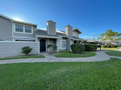 Photo of 12250 Coppertree Lane, Houston, TX 77035 (MLS # 37544498)