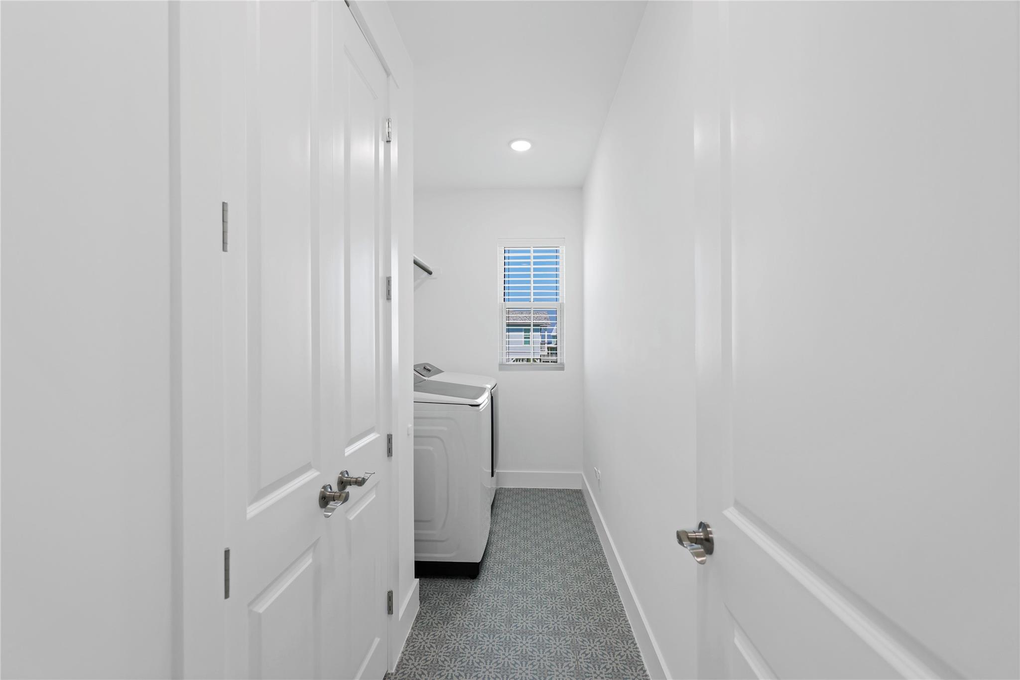 Galveston, Texas, 77554, United States, 4 Bedrooms Bedrooms, ,5 BathroomsBathrooms,Residential,Active,2019831