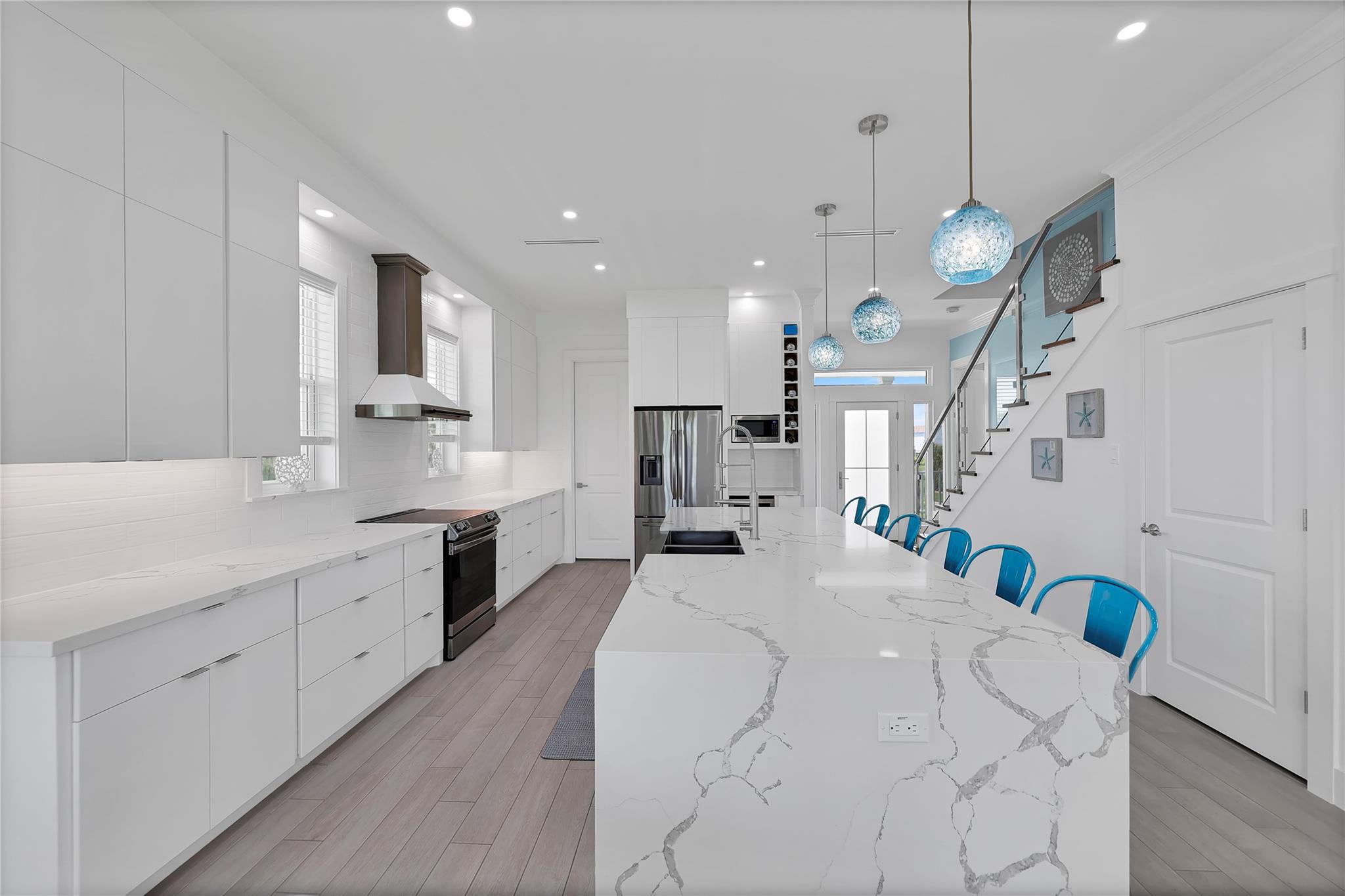 Galveston, Texas, 77554, United States, 4 Bedrooms Bedrooms, ,5 BathroomsBathrooms,Residential,Active,2019831