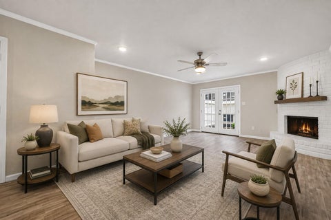 Townhouse For Sale - 8355 Nairn St St<br/> Houston, TX 77074