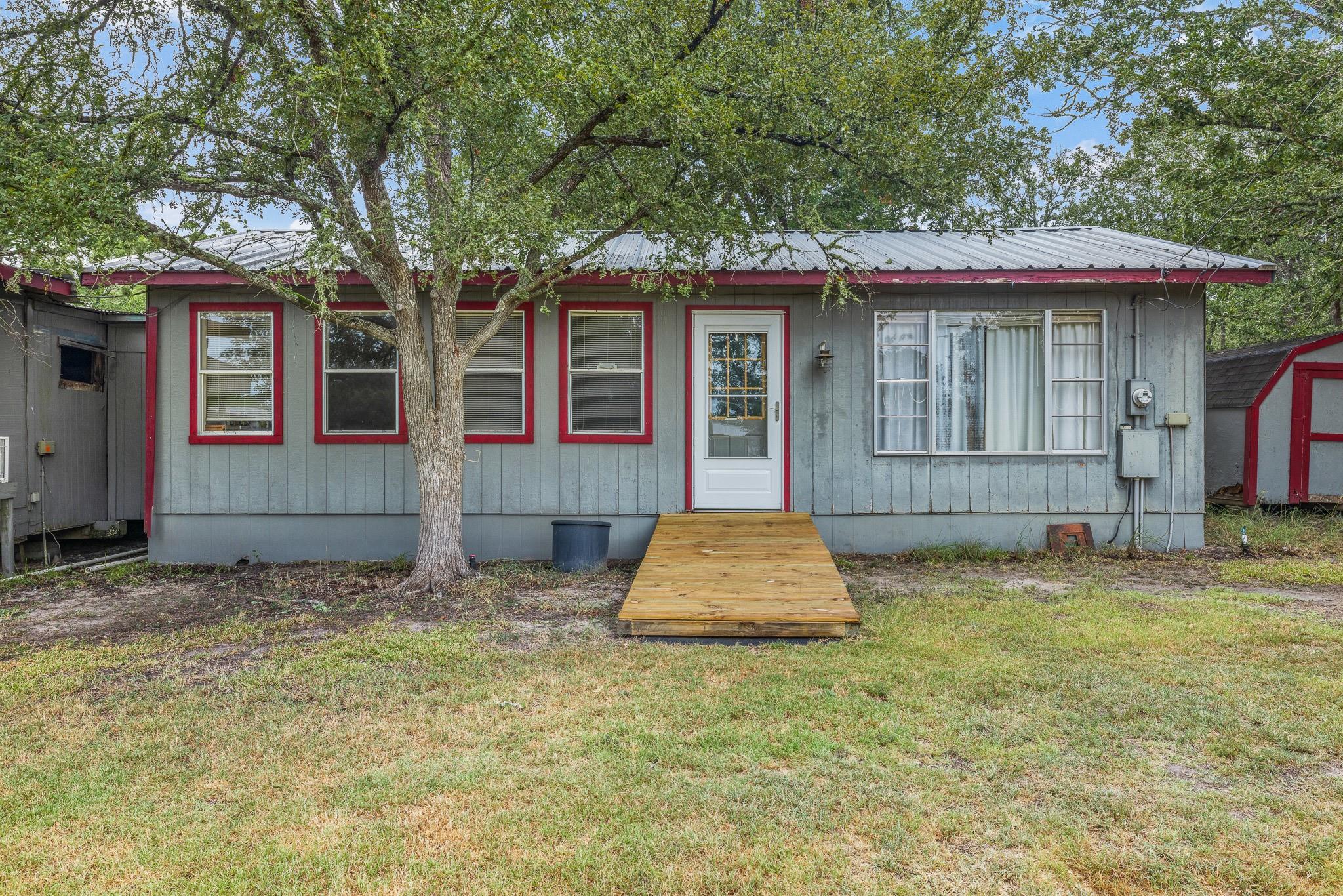107 Cowboys Drive