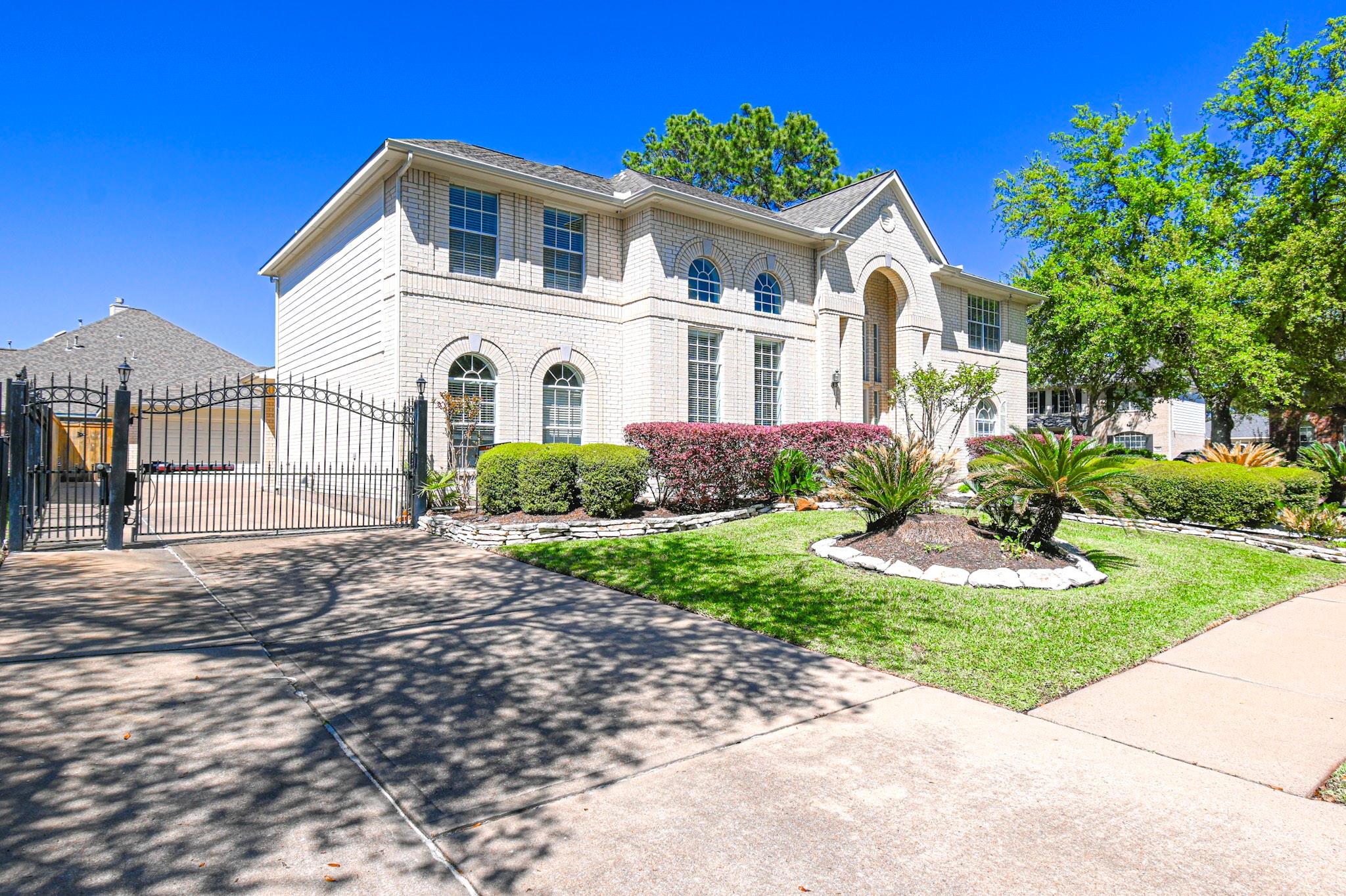 16602 Blue Vista Drive