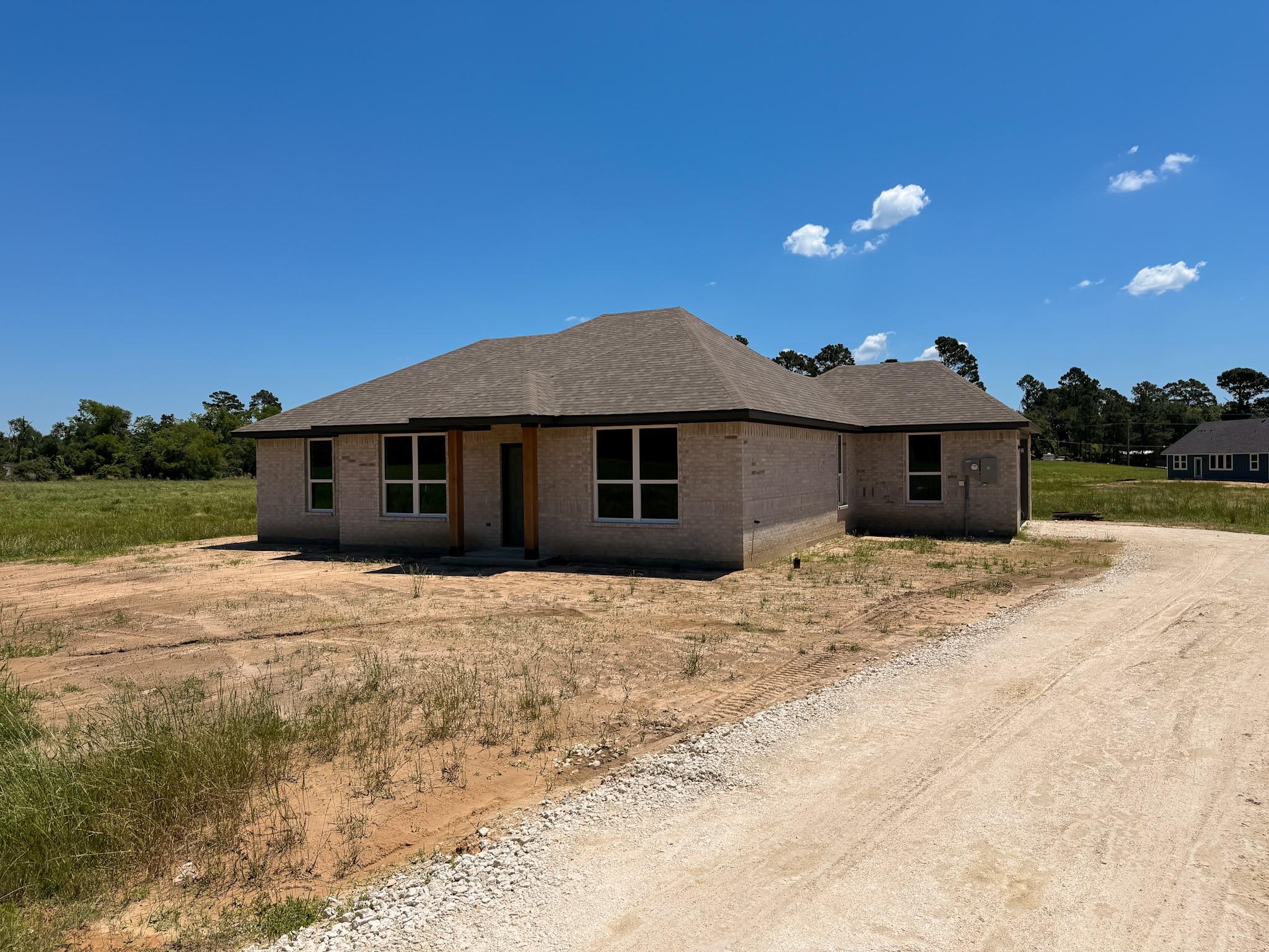 555 Pineview Circle