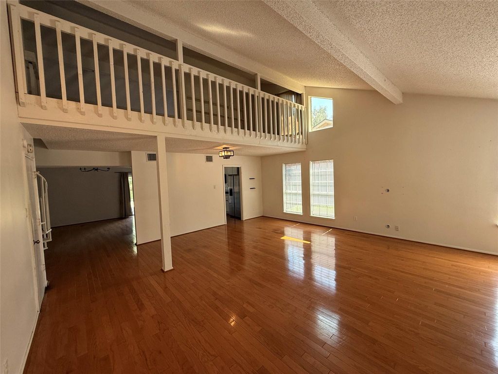 Photo of 2018 Woodstream Boulevard, Sugar Land, TX 77479 (MLS # 88497574)
