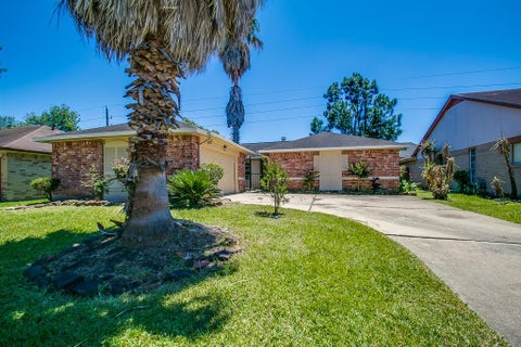 Photo of 20027 S Navaho Trl, Katy, TX 77449 (MLS # 88709072)