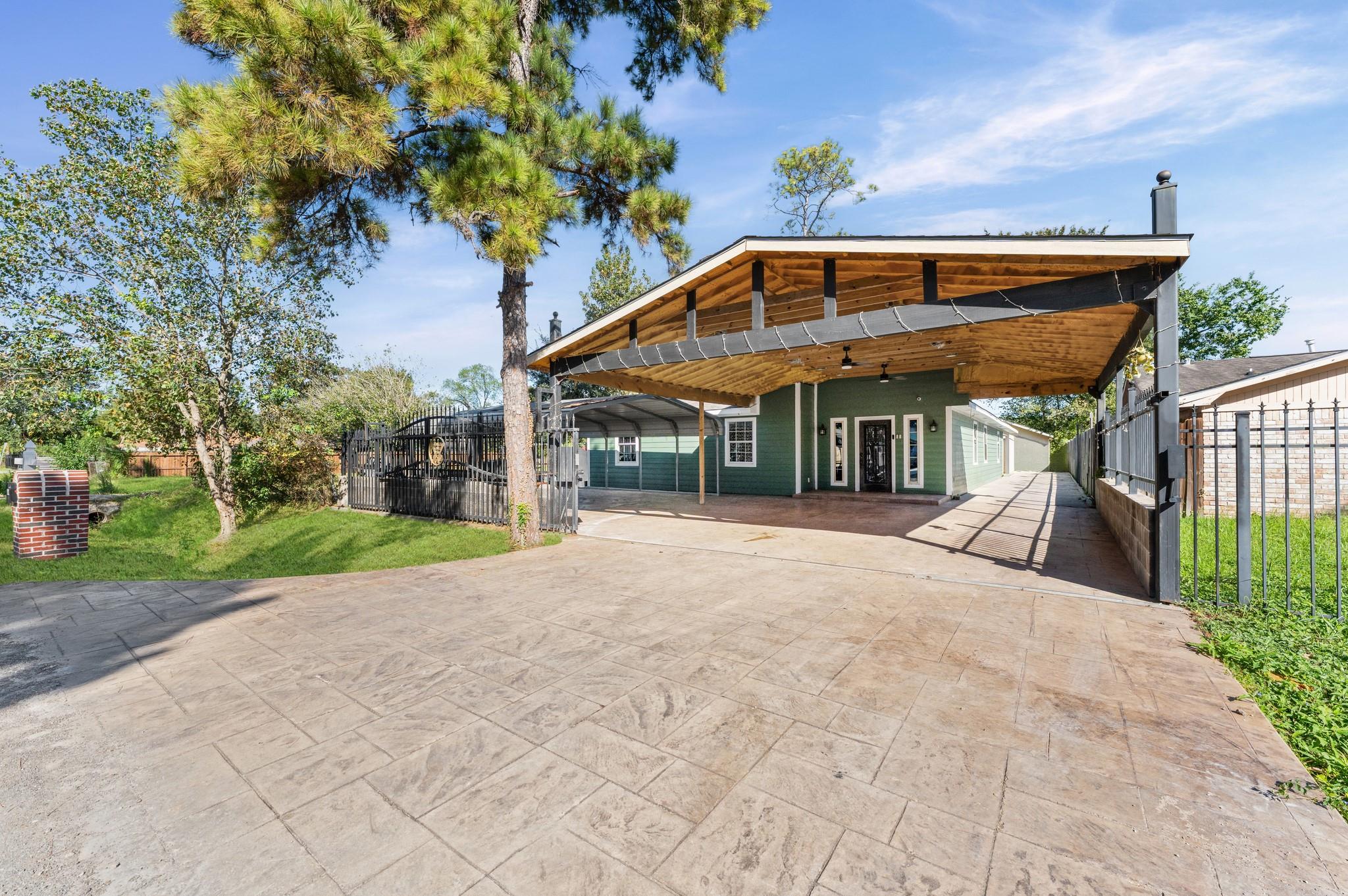9213 Madera Road