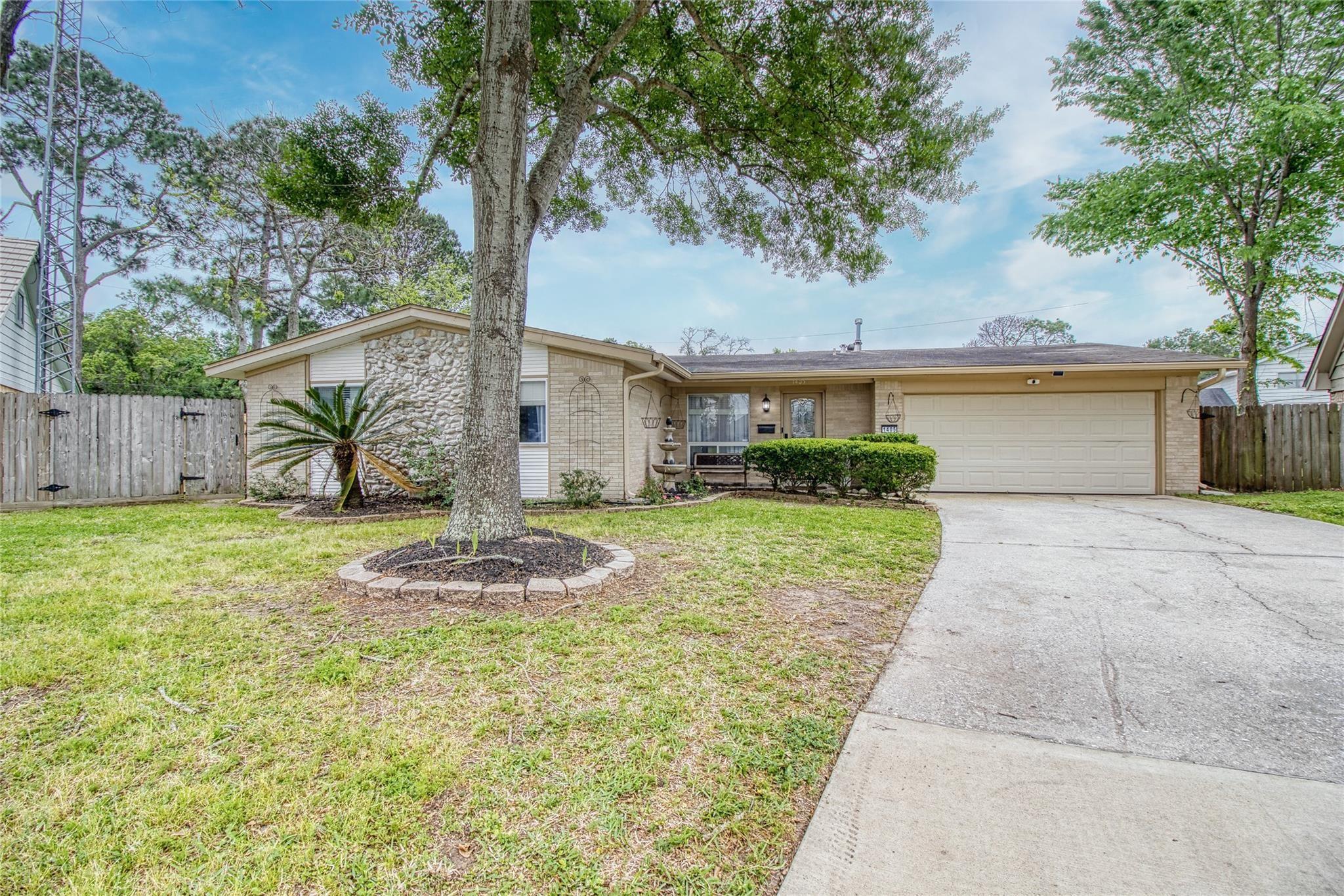 1405 Delabrook Court