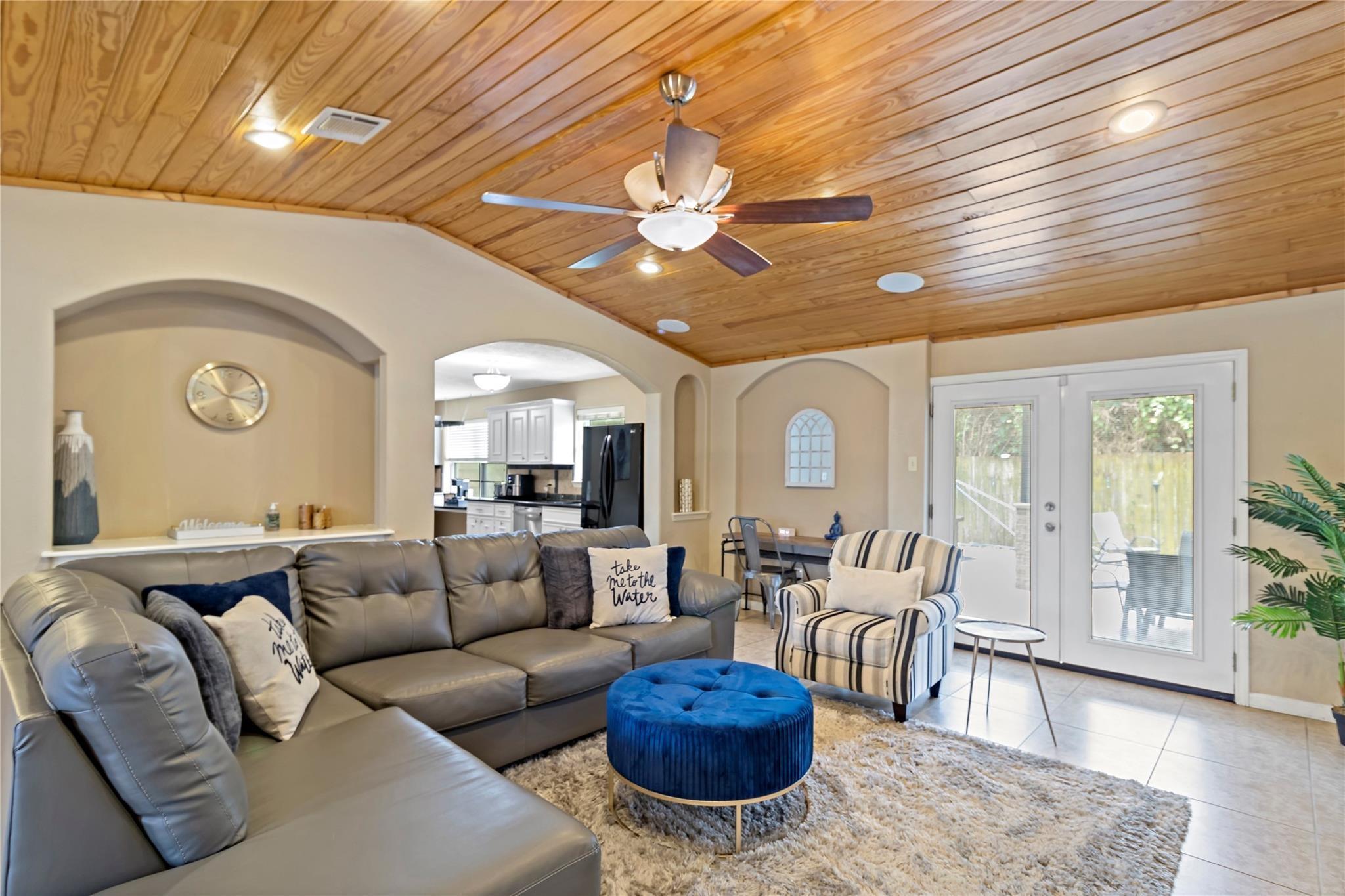 1405 Delabrook Court