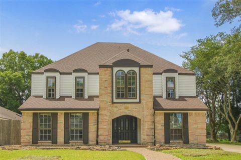 Photo of 15102 Torry Pines Road, Houston, TX 77062 (MLS # 20914946)
