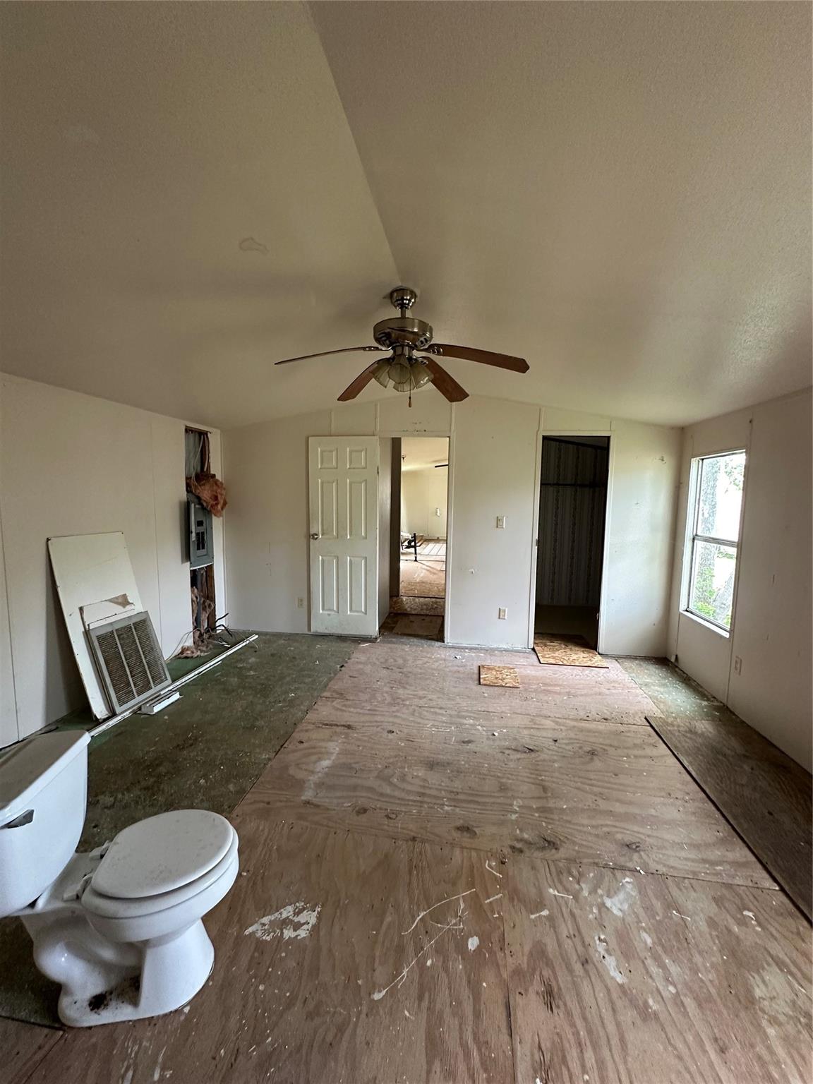 318 4th Street
