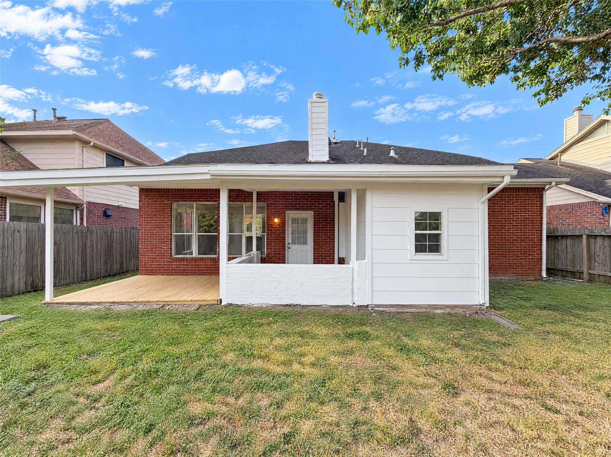 12522 Meadowglen Drive